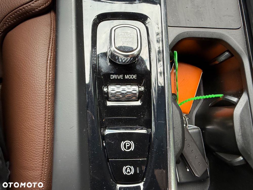 Volvo V60 B4 B DKG Plus Bright - 23
