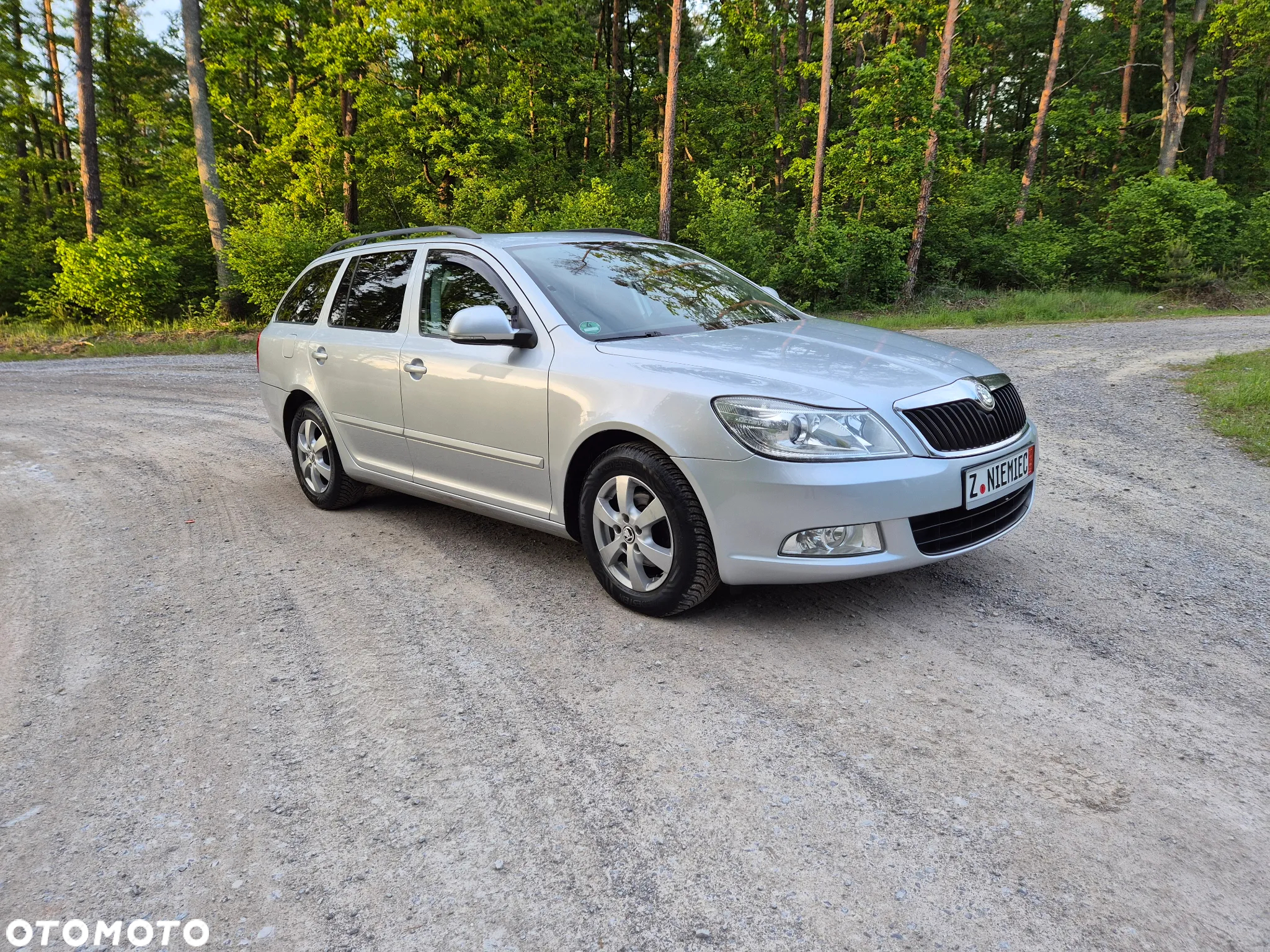 Skoda Octavia Combi 1.6 Automatik IMPULS EDITION - 6