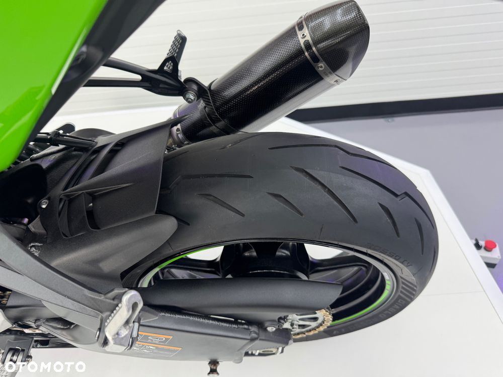 Kawasaki ZX - 28
