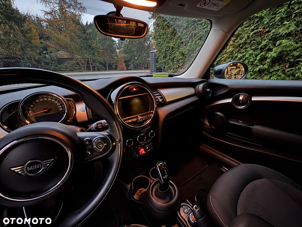 MINI Cooper Standard - 13