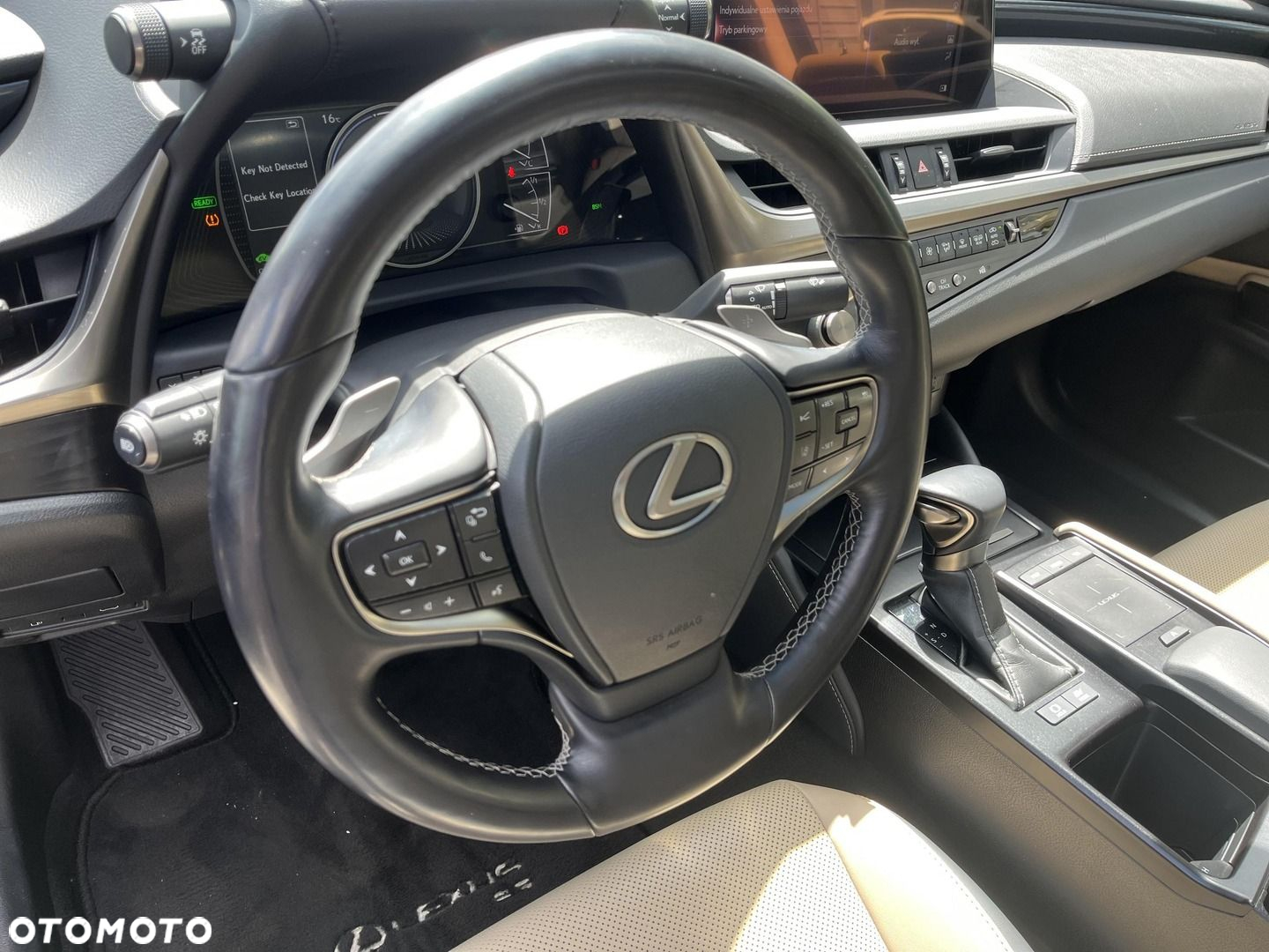 Lexus ES - 12