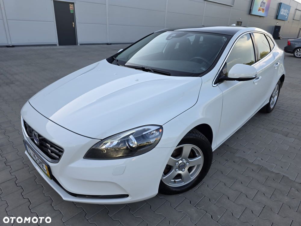 Volvo V40 D2 - 12