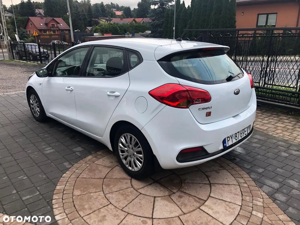 Kia Ceed - 4