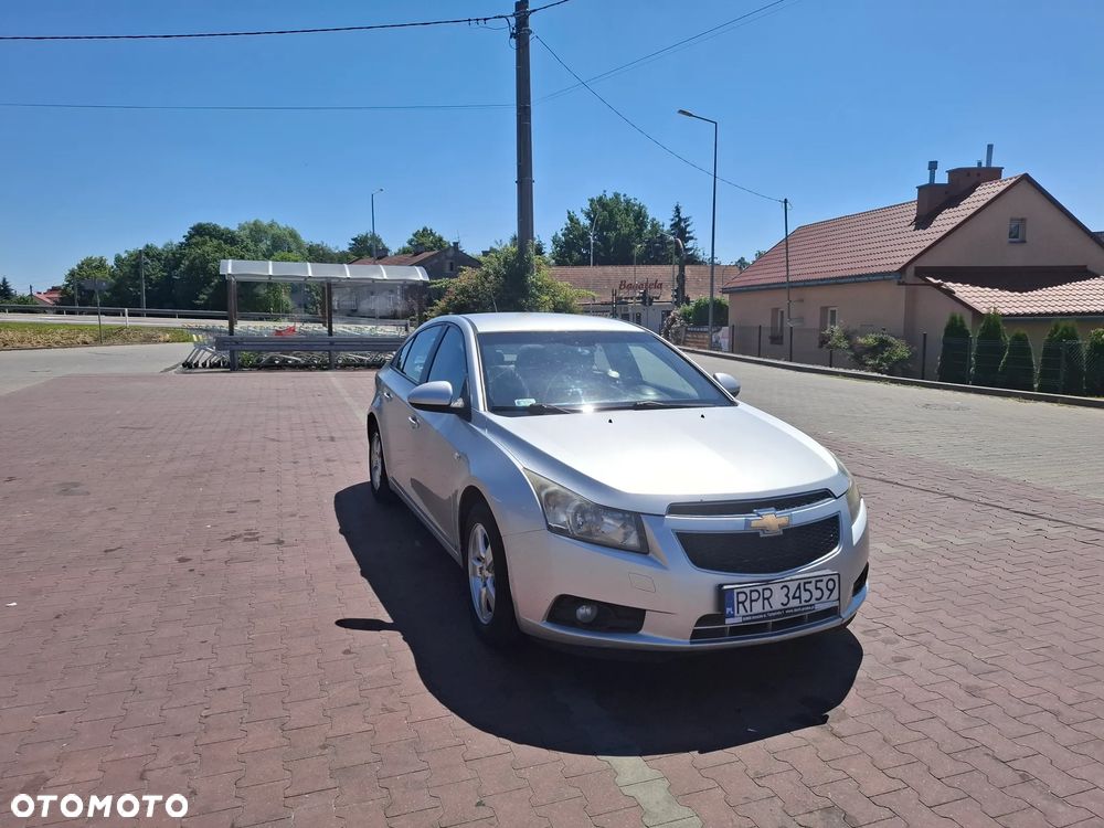 Chevrolet Cruze 1.6 LS - 14