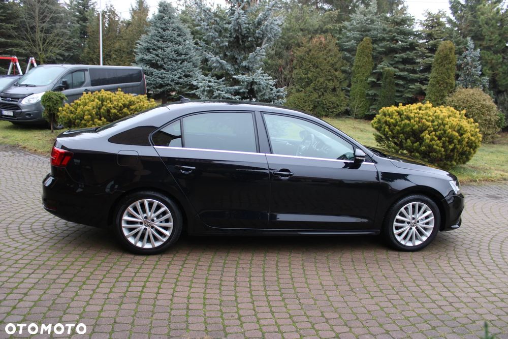 Volkswagen Jetta 1.4 TSI BMT Highline - 9