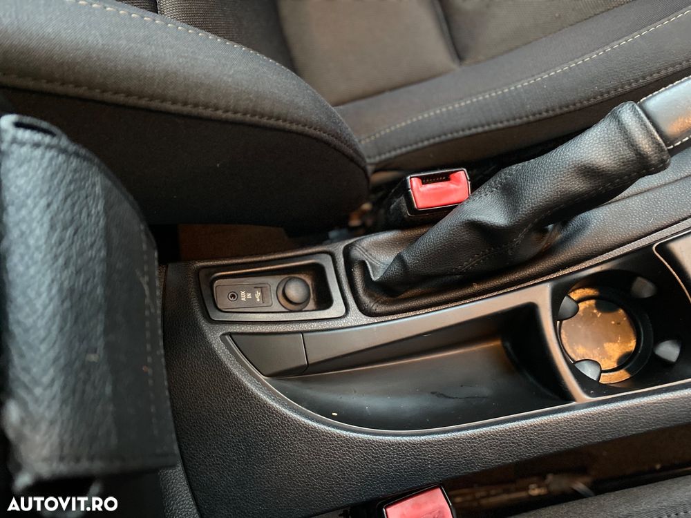 BMW Seria 1 120d DPF Aut. Edition Lifestyle - 18