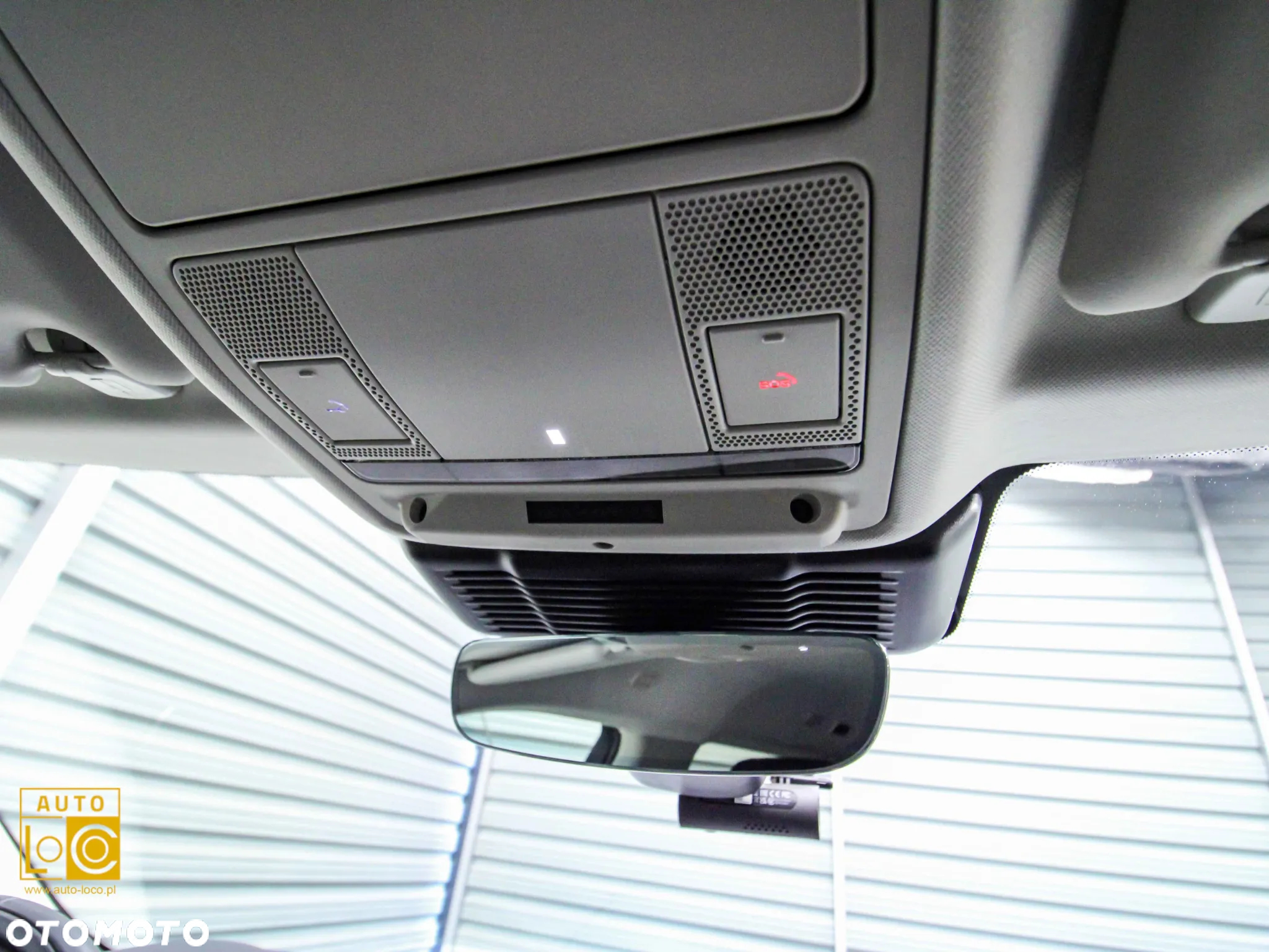 Land Rover Range Rover Evoque P200 R-Dynamic HSE - 37