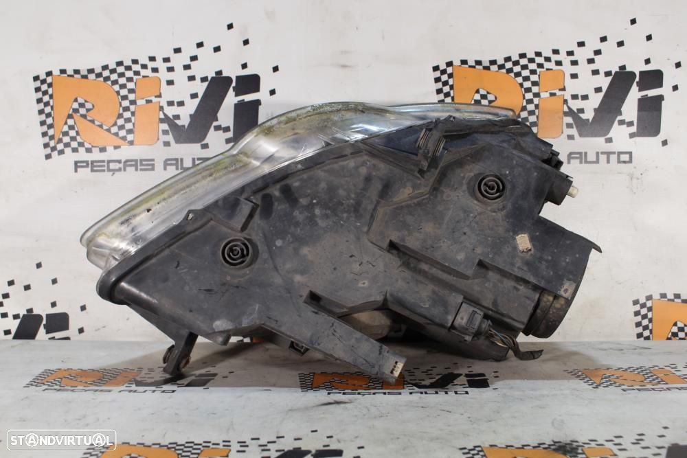 Ótica / Farol Esquerdo Volkswagen Passat (3C2)  3C0941005ad / 89316410 - 6