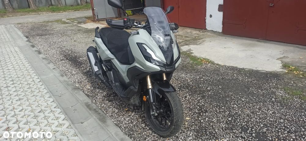 Honda ADV350 - 6