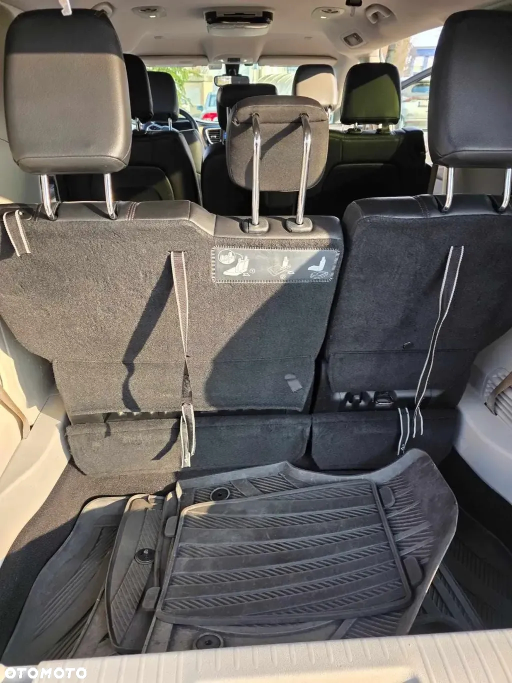 Chrysler Pacifica - 29