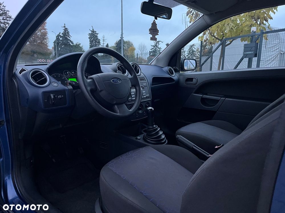 Ford Fiesta - 19