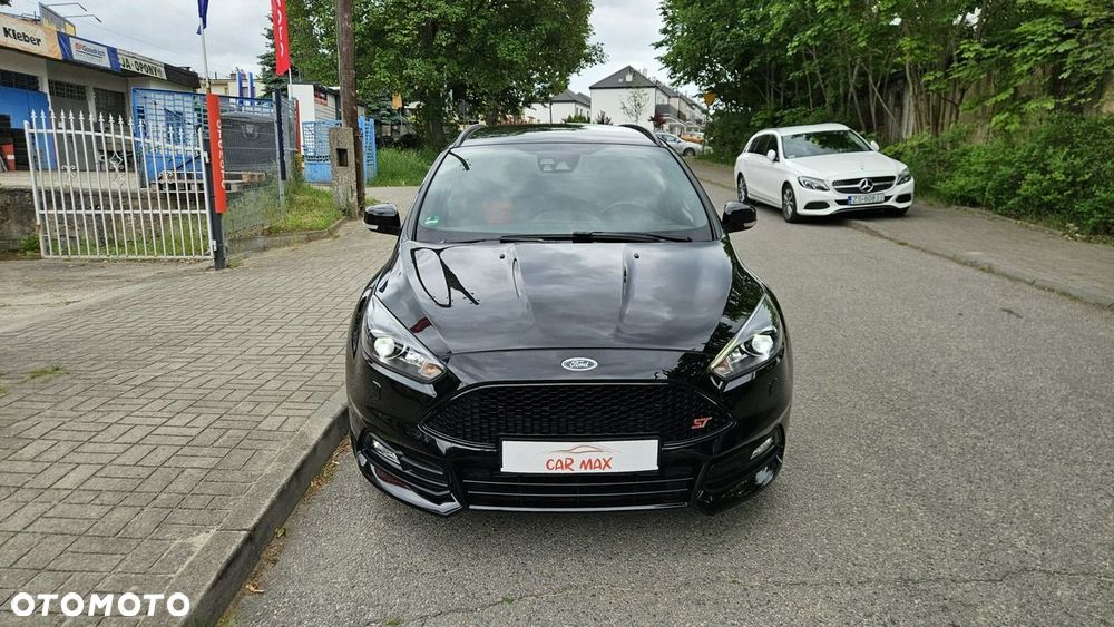 Ford Focus 2.0 EcoBoost ST mit Leder-Sport-Paket - 4