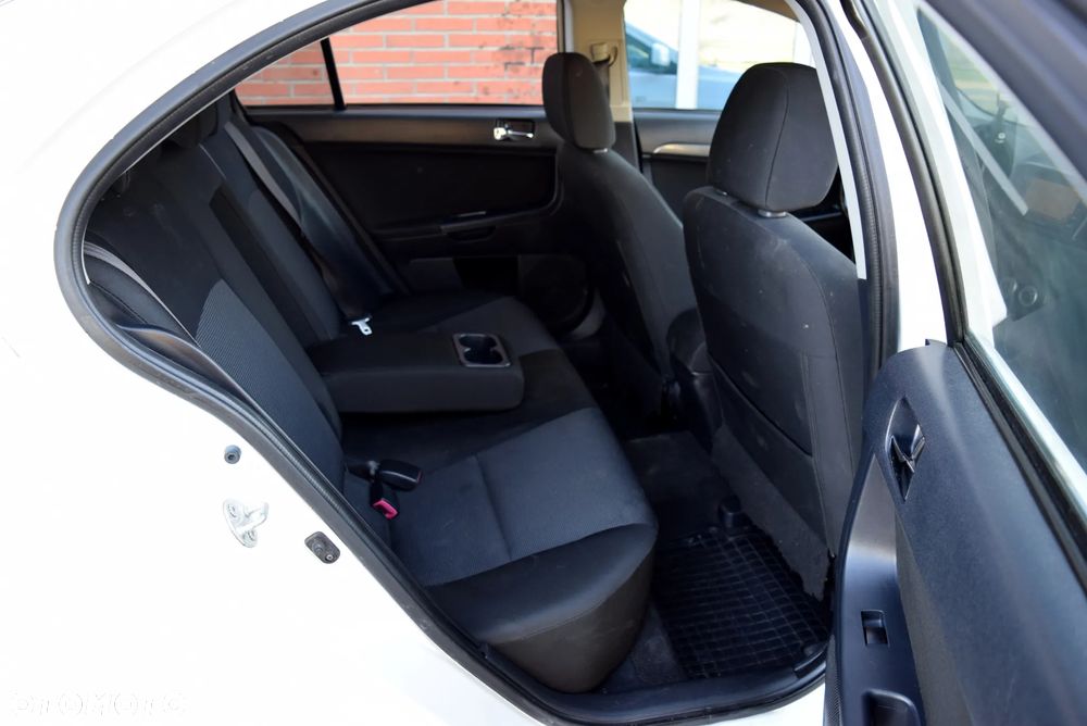 Mitsubishi Lancer 1.8 Instyle NAVI LPG - 8