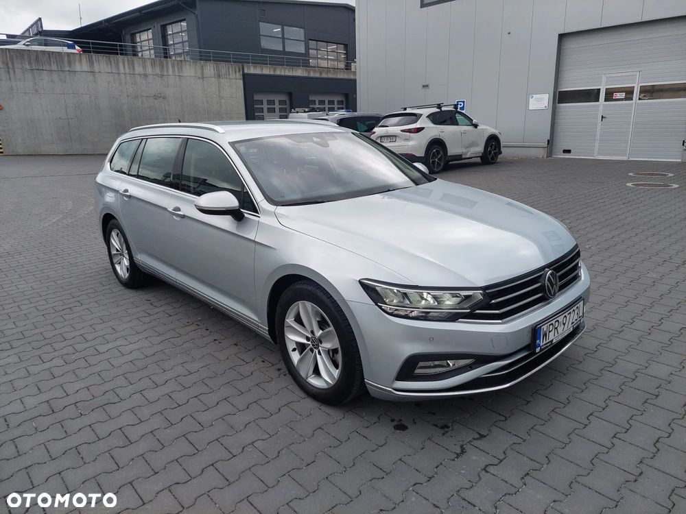 Volkswagen Passat - 3