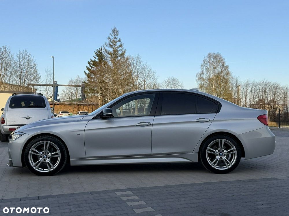 BMW Seria 3 318d M Sport - 8