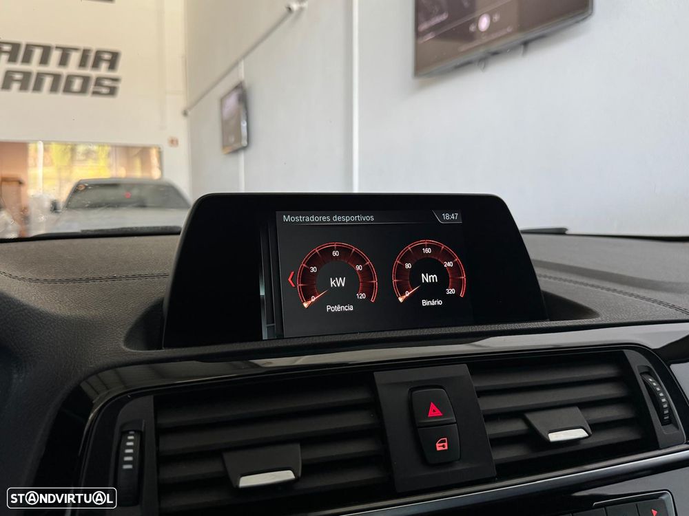 BMW 116 d Pack M - 31
