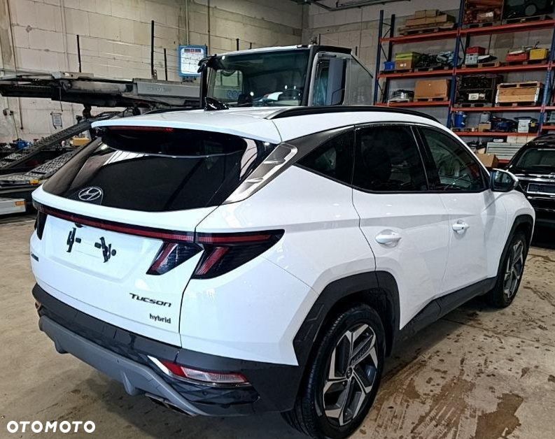 Hyundai Tucson - 2
