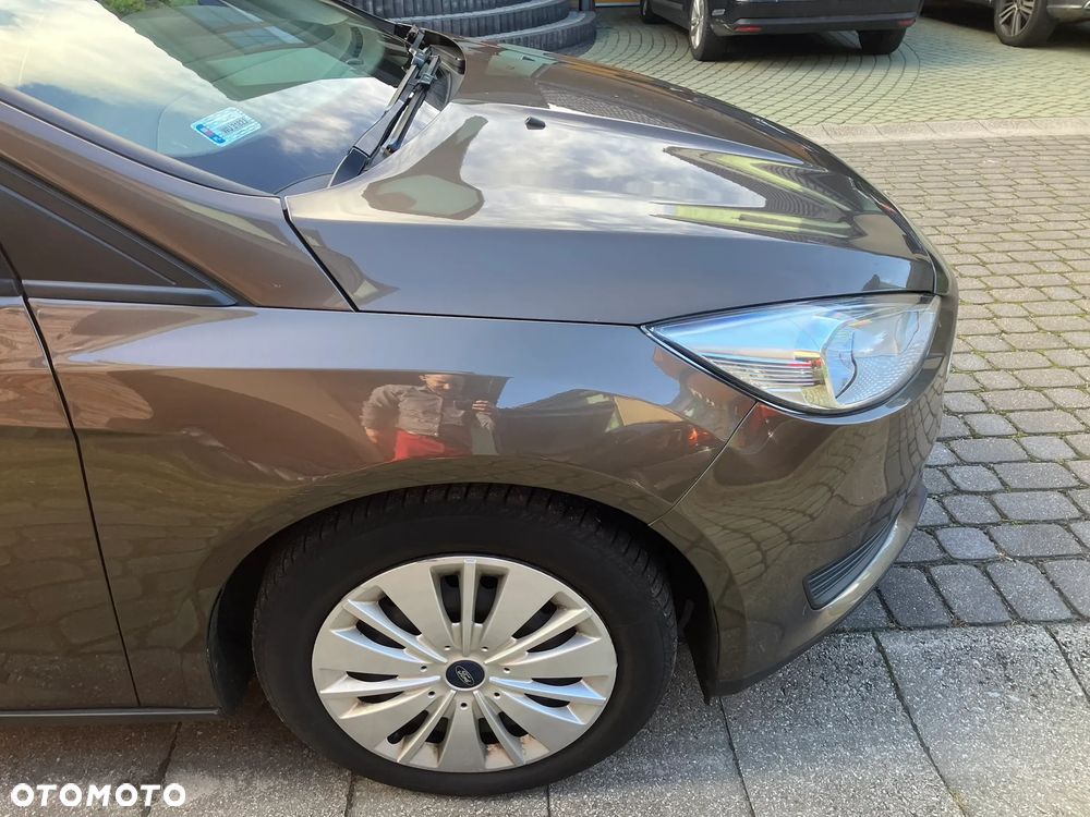 Ford Focus 1.6 Trend - 32