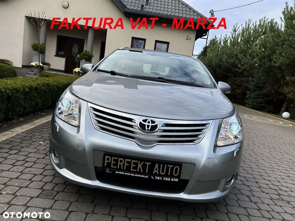 Toyota Avensis Combi 1.8 Multidrive S Executive - 35