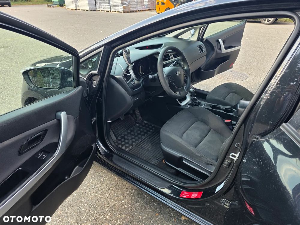 Kia Ceed Cee'd 1.6 CRDi M - 9
