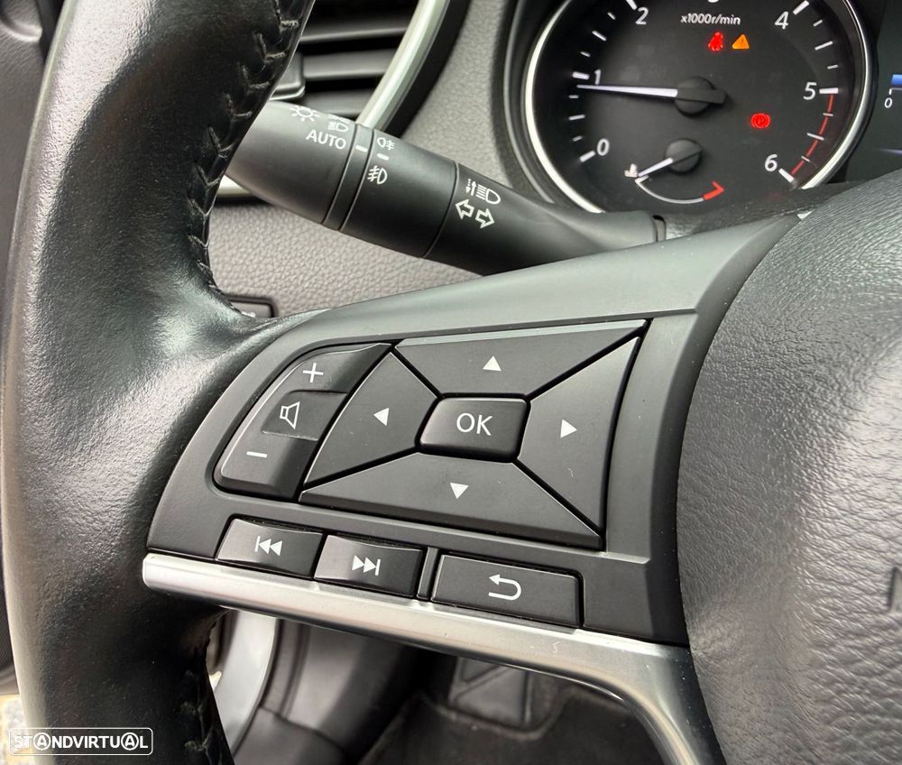 Nissan Qashqai 1.5 dCi N-Connecta - 13