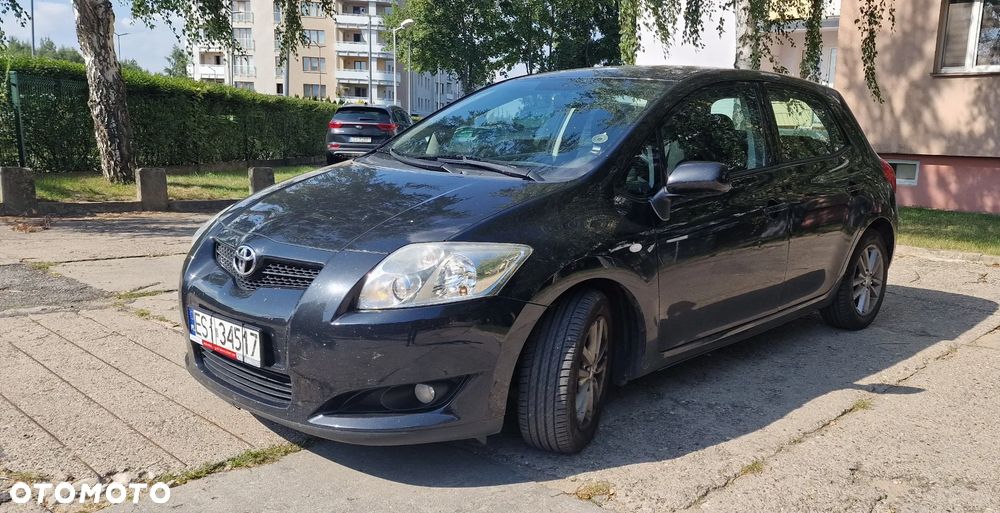 Toyota Auris - 1