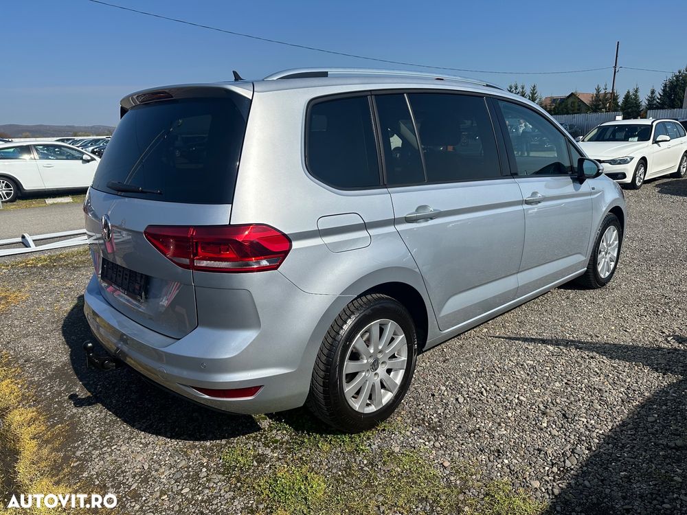 Volkswagen Touran - 3