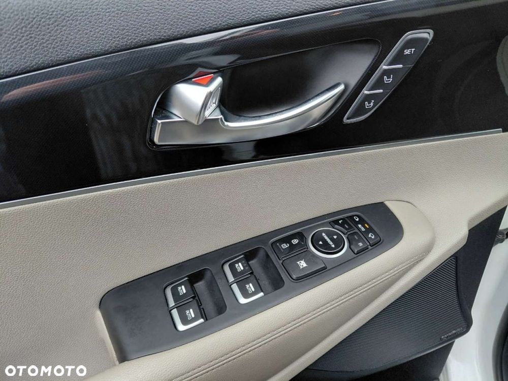 Kia Sorento - 14