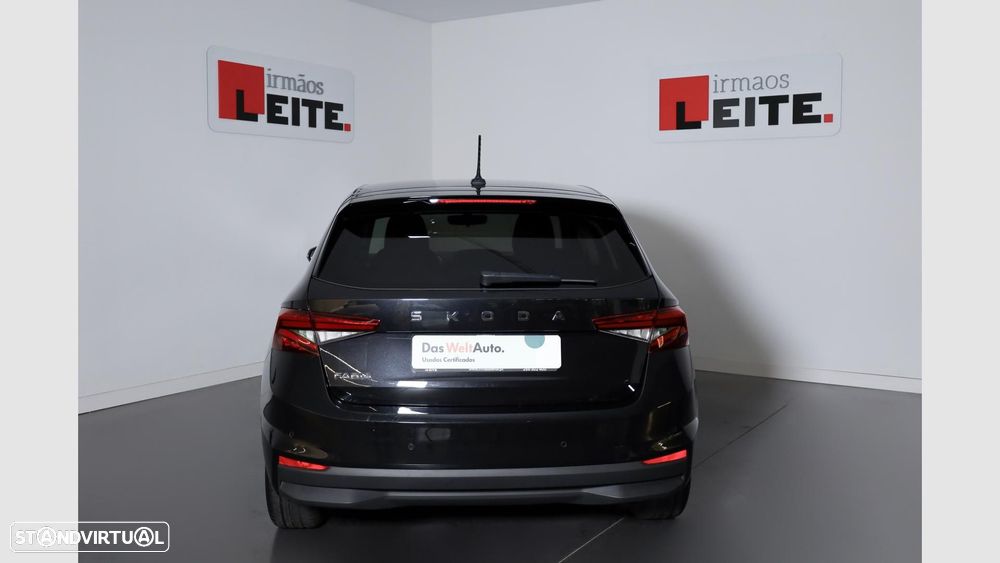Skoda Fabia 1.0 TSI DSG — fotografia 16