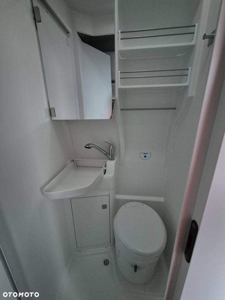 Volkswagen Grand California - 11