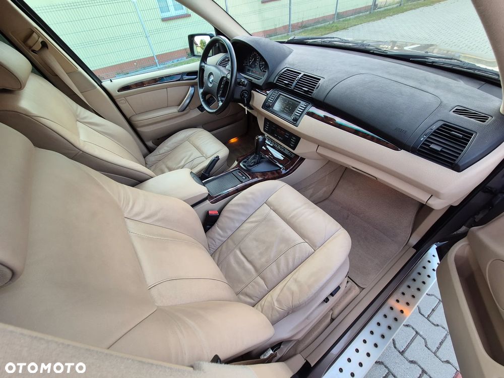 BMW X5 4.4 i Edition Exclusive Sport - 32