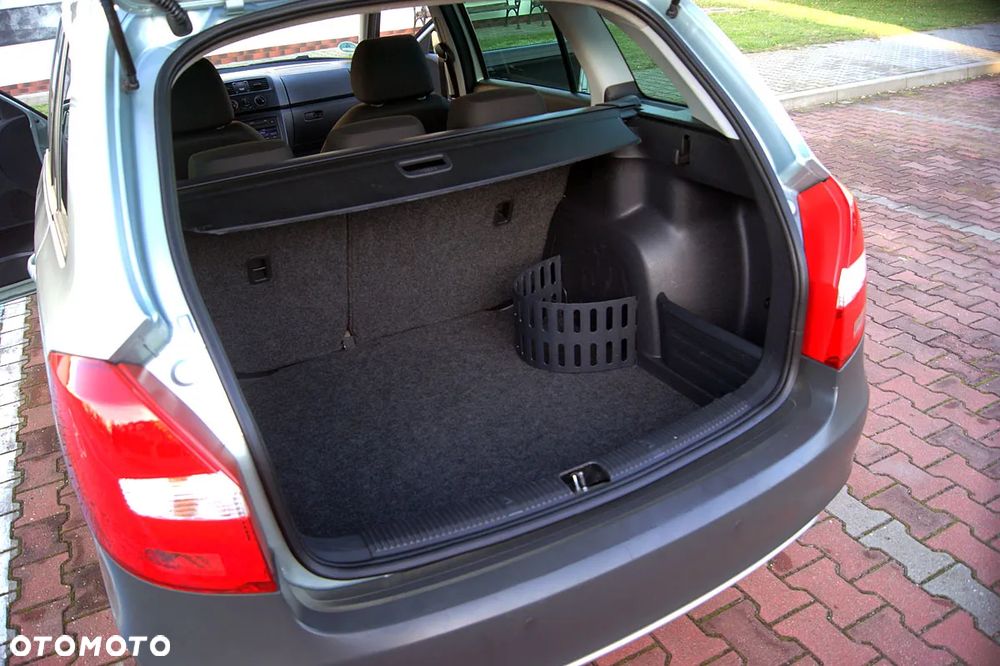 Skoda Fabia 1.2 TSI Scout - 37