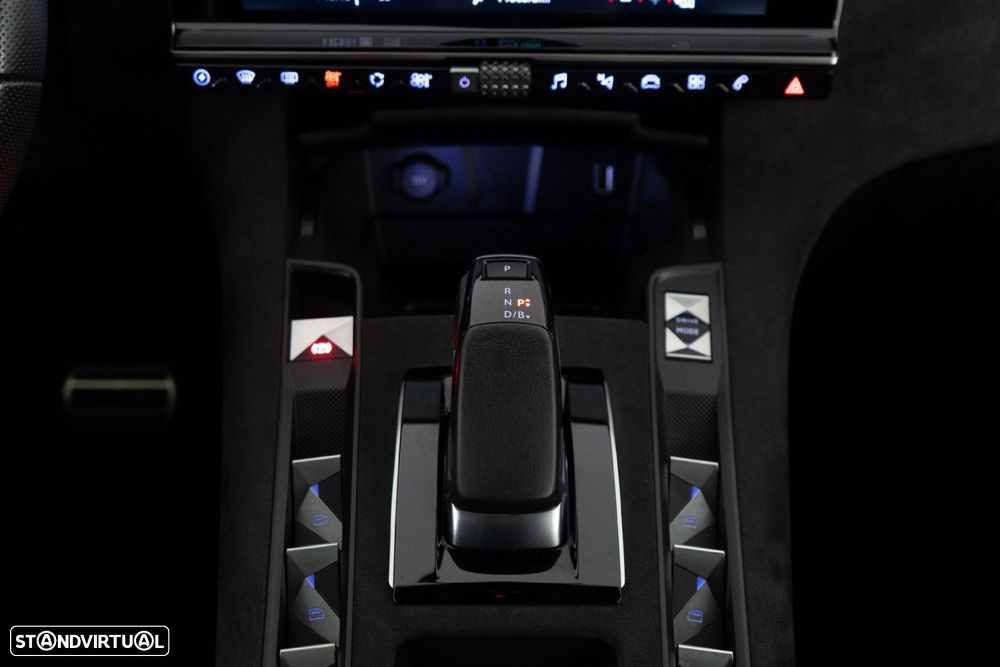 DS DS7 Crossback E-Tense Performance Line EAT8 - 9