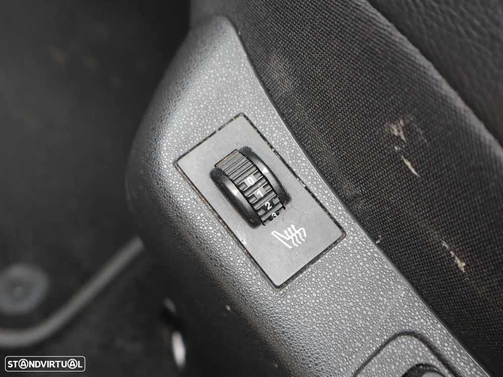 Citroën C4 1.6 HDi Exclusive - 27