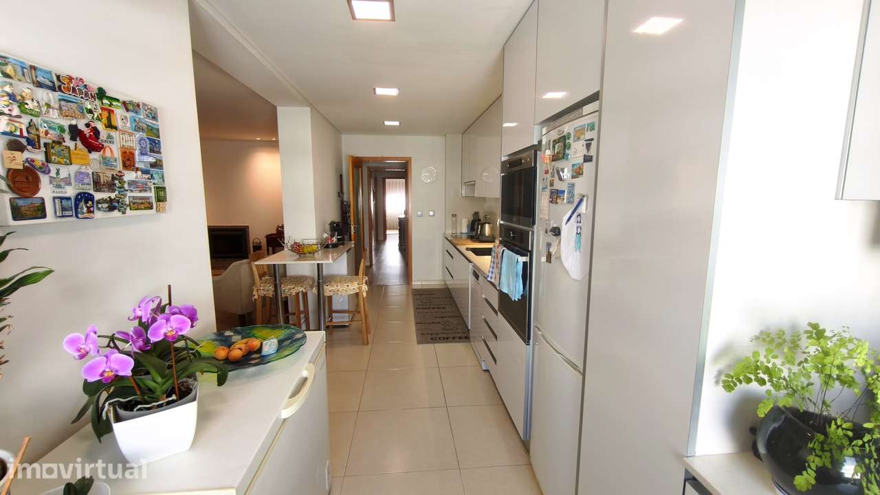 Apartamento T3 "Como Novo" C/ 138 m2 área total em Maximinos - Braga - Grande imagem: 4/28