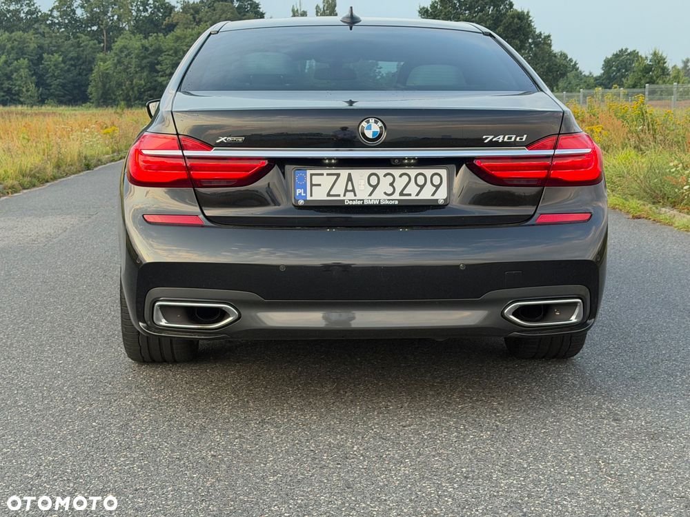 BMW Seria 7 740d xDrive - 11