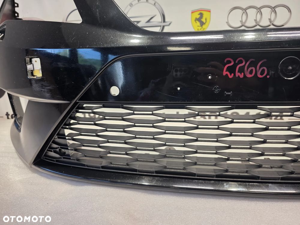 SEAT LEON 3 III 5F0 12- FR ZDERZAK PRZEDNI PRZÓD NA SPRYSKI + 4xPDC ORAZ KRATKA ŚRODKOWA NR 5F0807221M + 5F0853667A NR AUKCJI NZ2266 - 13