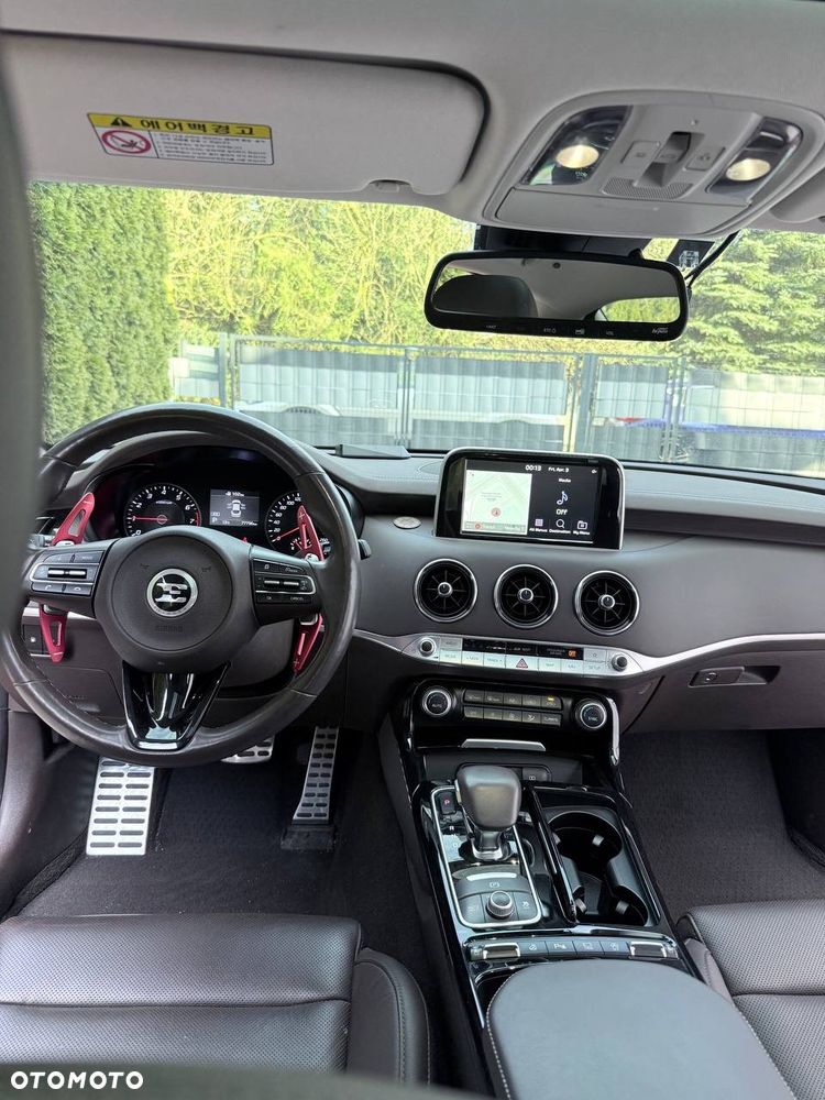 Kia Stinger 2.0 T-GDI GT Line - 8