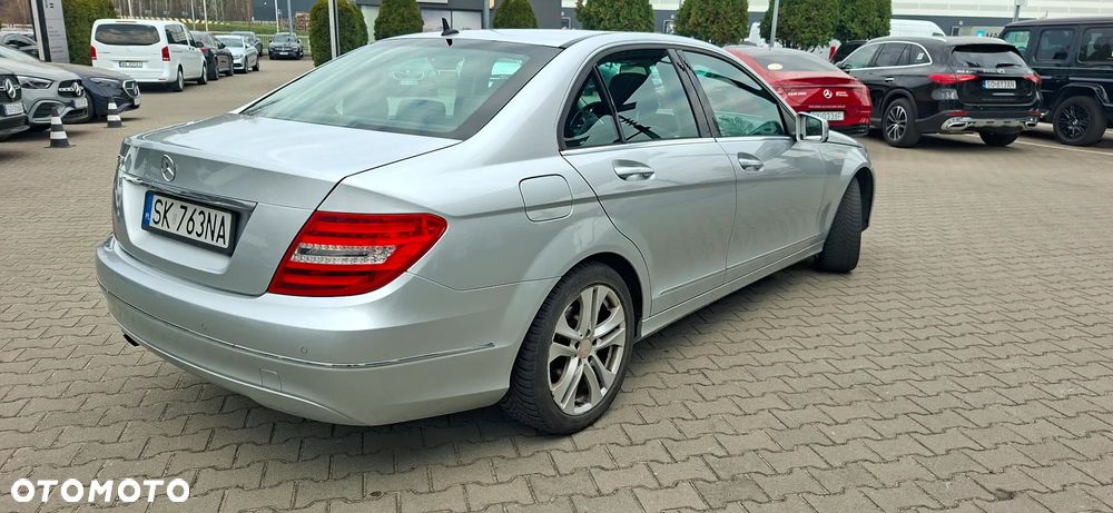 Mercedes-Benz Klasa C 180 (BlueEFFICIENCY) Avantgarde - 13
