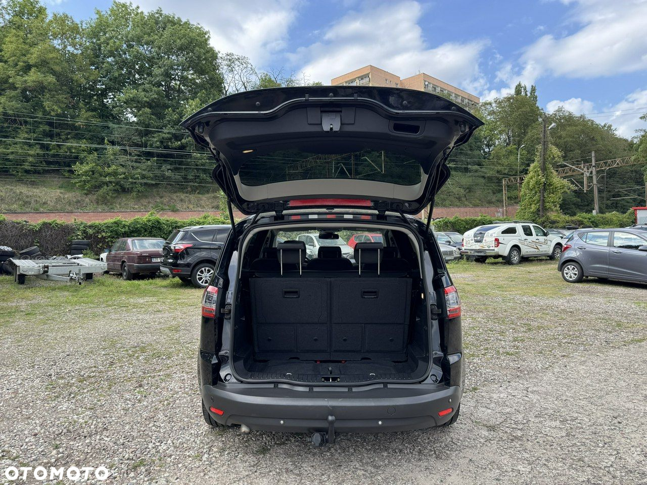 Ford S-Max - 32