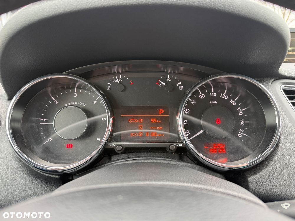 Peugeot 5008 1.6 BlueHDi Style 7os - 19