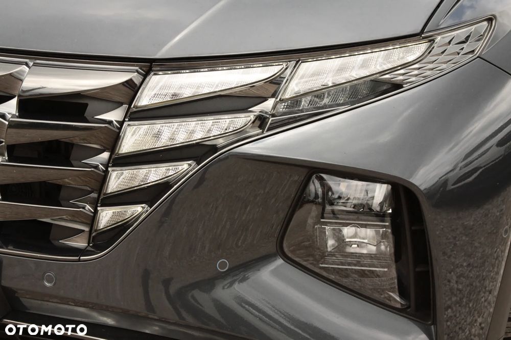 Hyundai Tucson 1.6 T-GDi HEV Executive 2WD - 29
