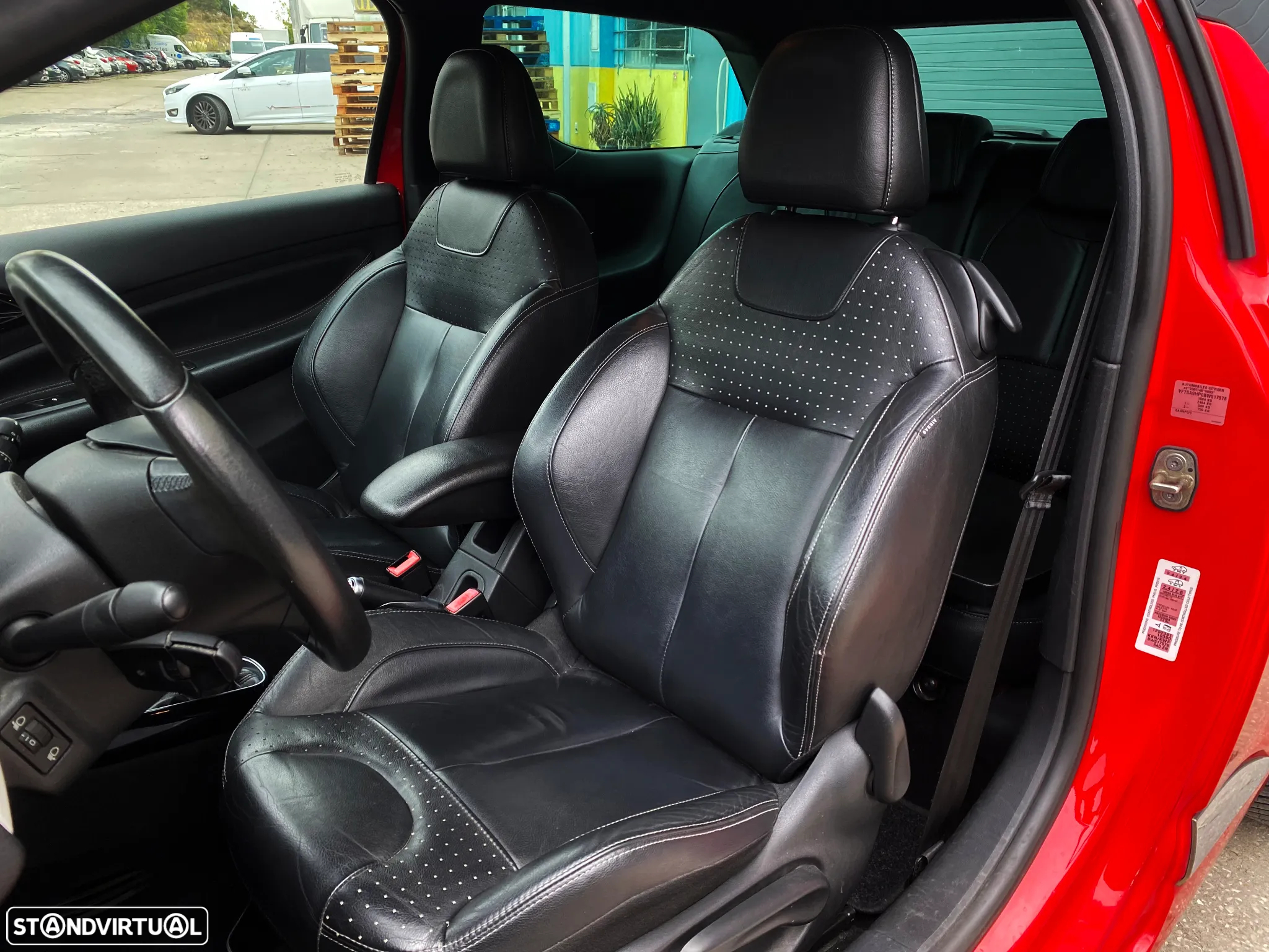 Citroën DS3 1.6 e-HDi So Chic - 10