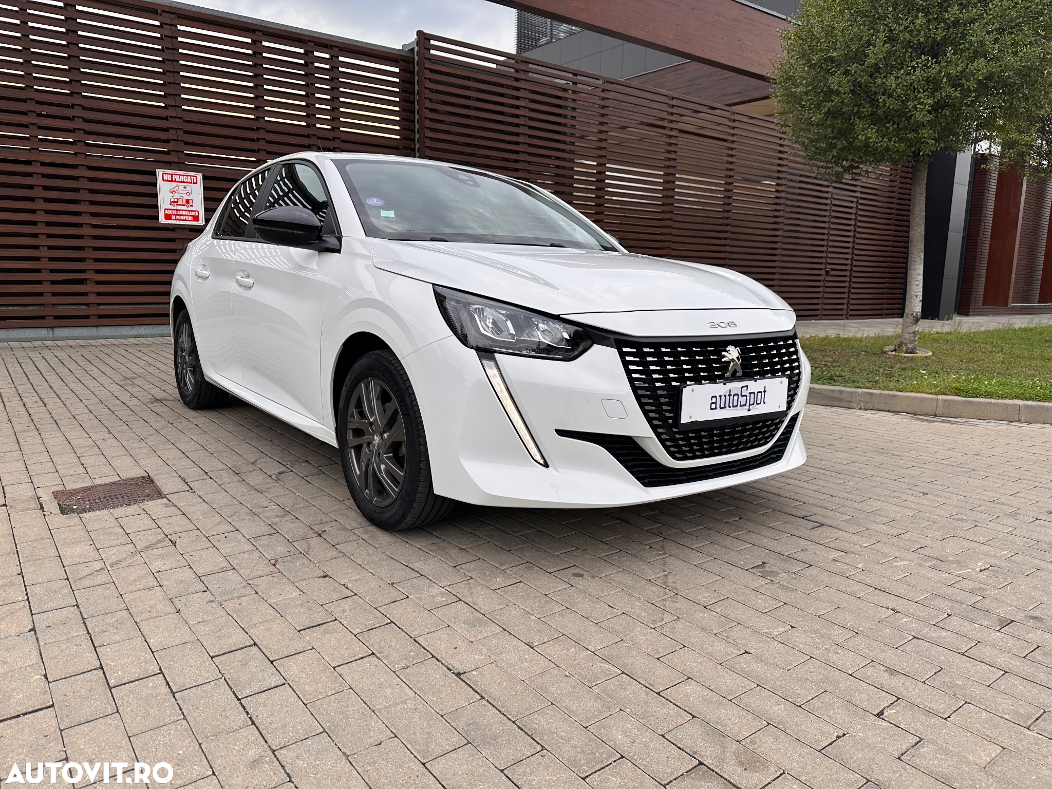 Peugeot 208 1.2L PureTech 75 S&S BVM5 Active - 3