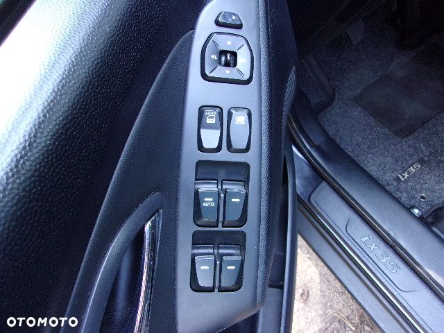 Hyundai ix35 2.0 4WD Premium - 26