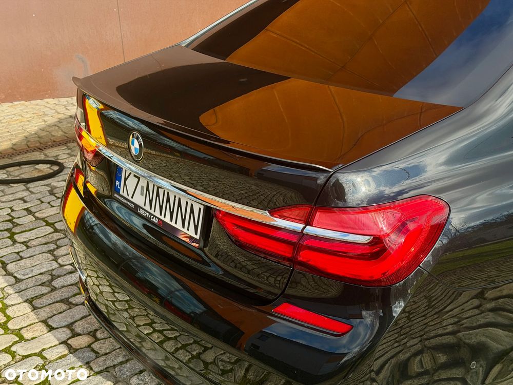 BMW Seria 7 730d xDrive - 14