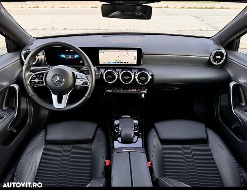 Mercedes-Benz A - 12
