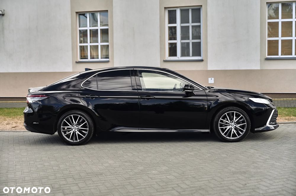 Toyota Camry 2.5 Hybrid Executive CVT - 17