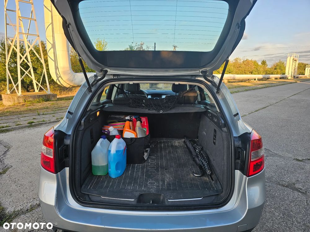 Renault Laguna 2.0 DCi Dynamique - 9
