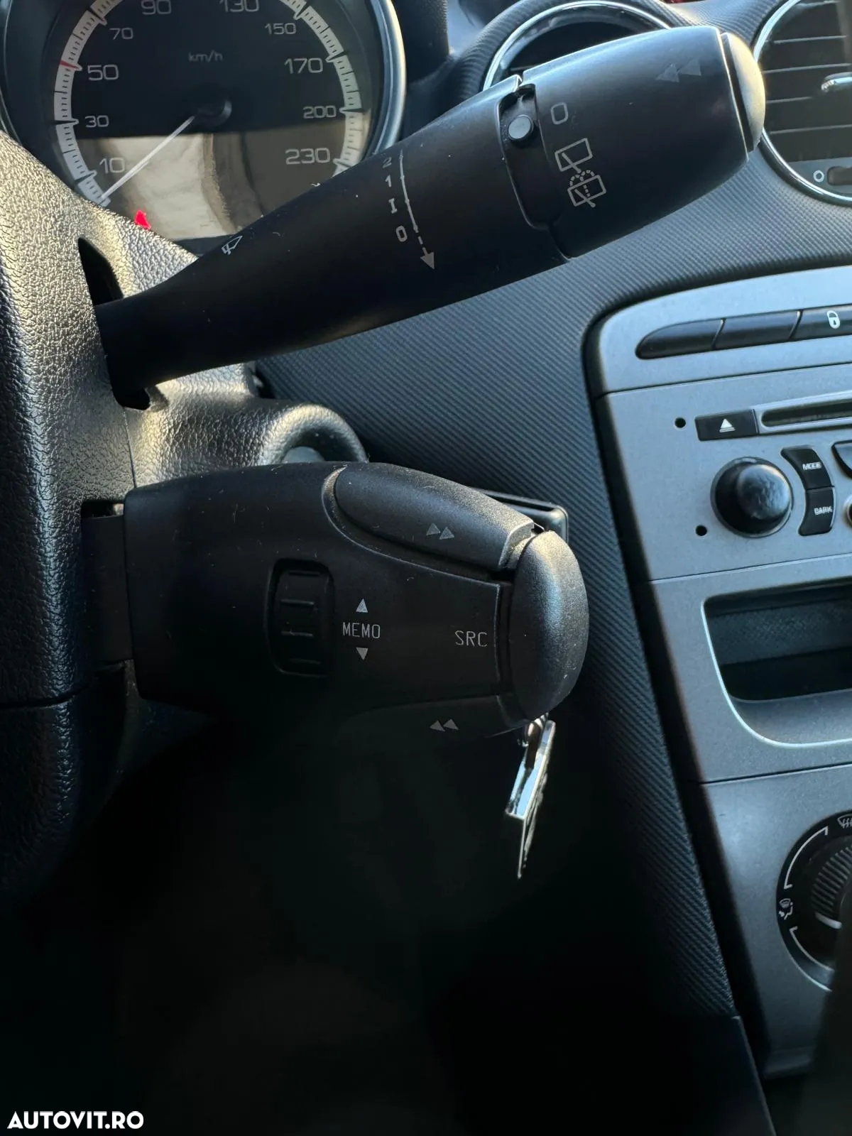 Peugeot 308 1.6HDi Premium Pack - 15